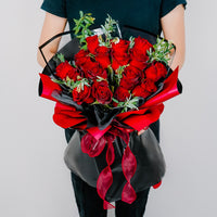 Scarlet Kisses